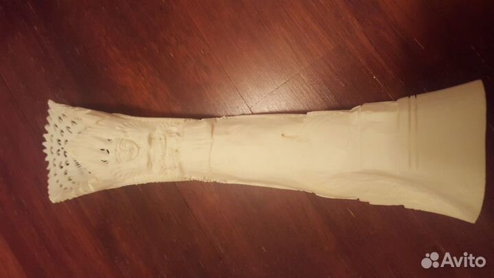 Статуэтка из кости