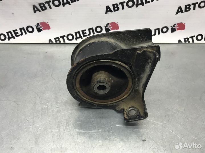 Подушка двигателя правая Honda HR-V GH1 1999 г.в