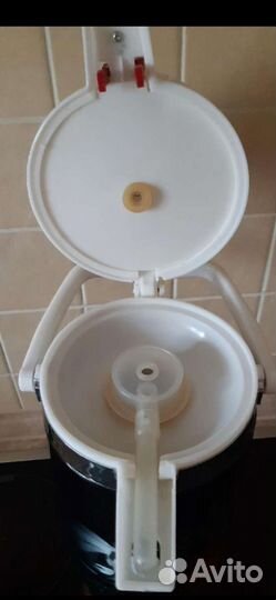 Термос с помпой