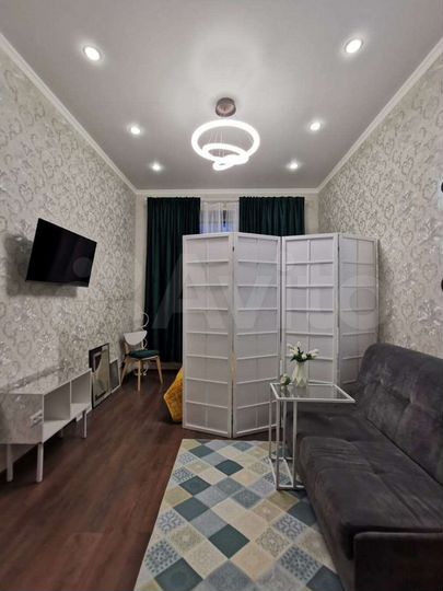 2-к. квартира, 56 м², 1/3 эт.