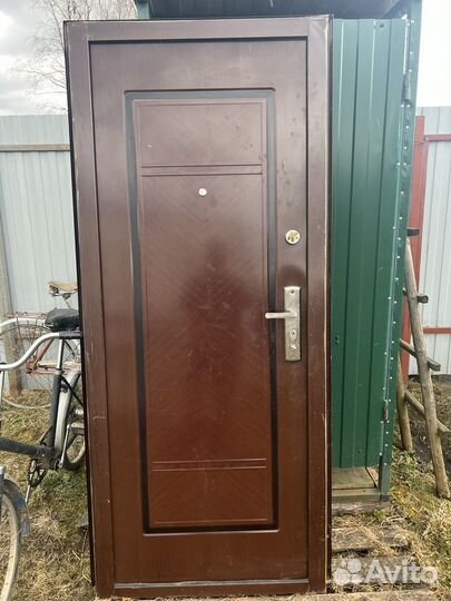 Дверь входная металлическая уличная