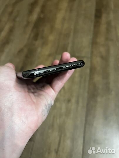 iPhone 11 Pro, 64 ГБ