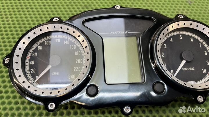 Комбинация приборов BMW