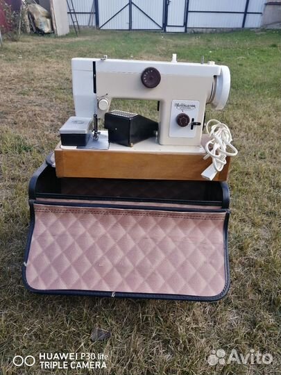 Швейная машина Чайка 134