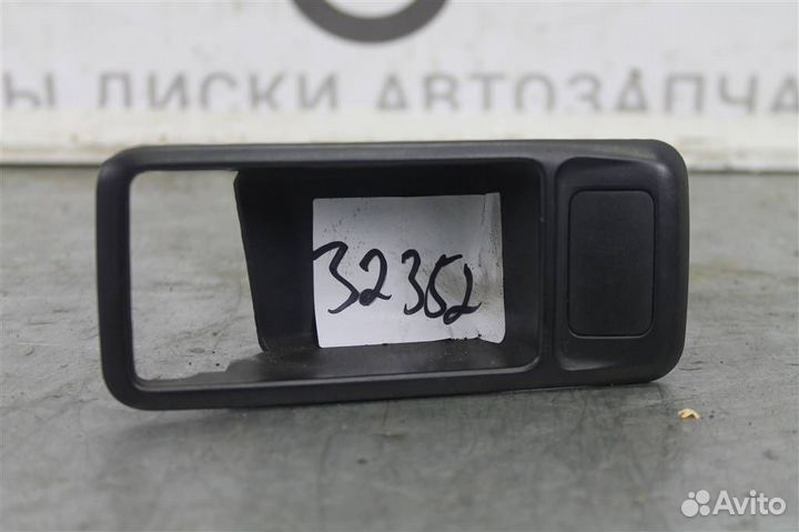 Накладка ручки внутренней Ford Focus 2