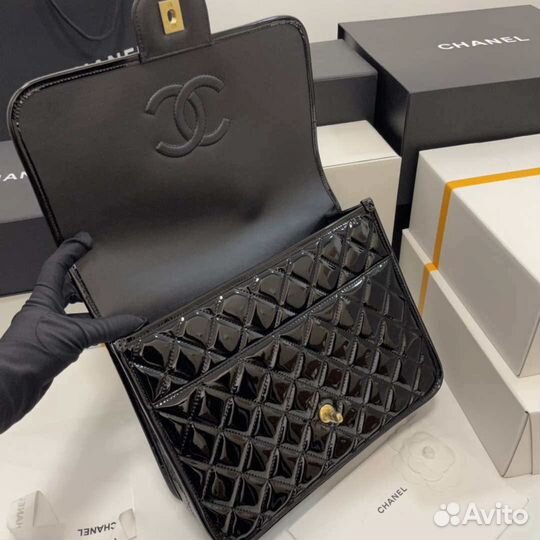 Сумка Chanel large backpack Patent Calfskin & Gold