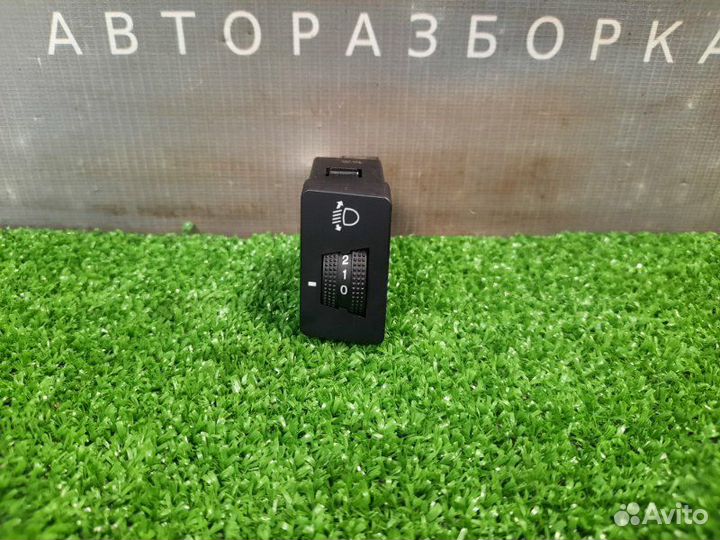 Кнопка корректора фар Hyundai Ix35 2.0 G4KD 2011