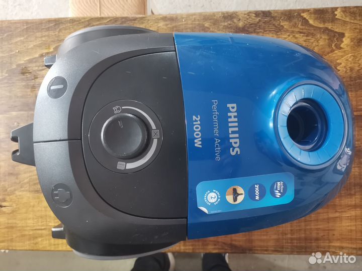 Пылесос Philips 2400 watt