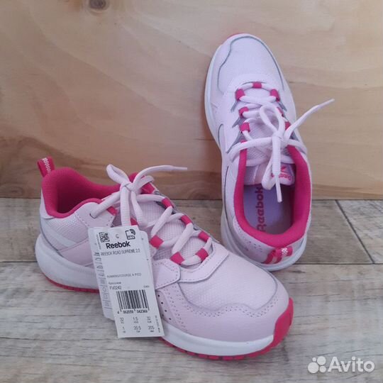 Кроссовки Reebok Road Supreme новые 21,5см стелька