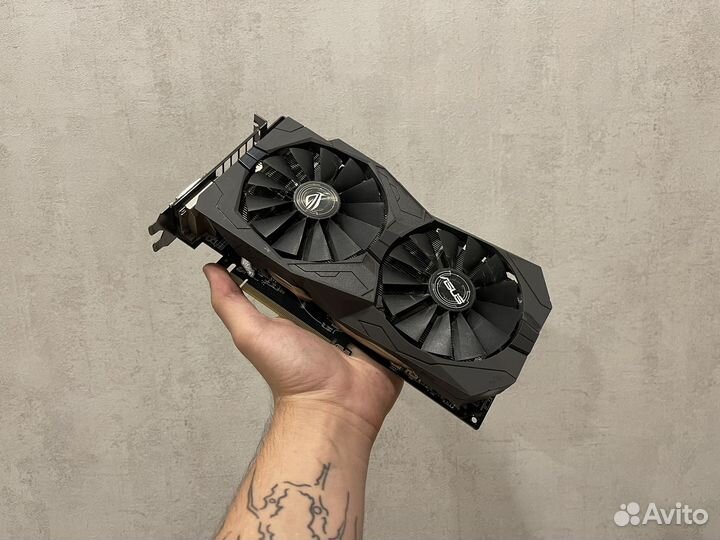 Видеокарта Asus Strix RX580 8GB 2048SP в идеале