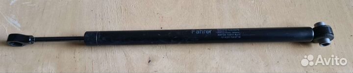 Амортизатор передней двери Mercedes W221