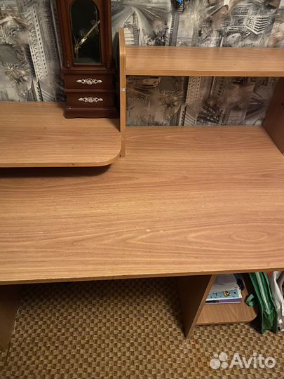 Компьютерный стол