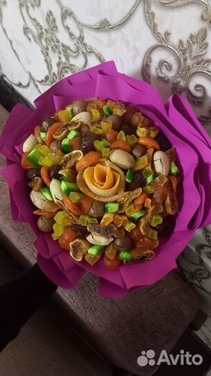 Съедобные букеты из сухофруктов