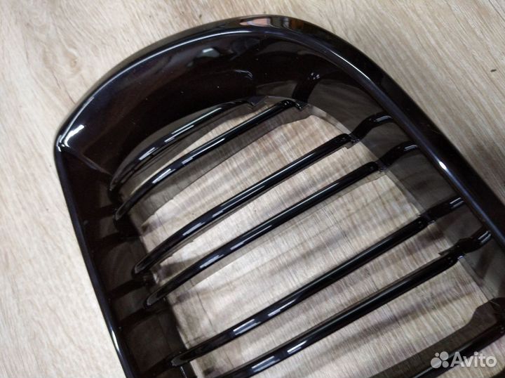Решетка радиатора ноздри BMW e46 рестайлинг