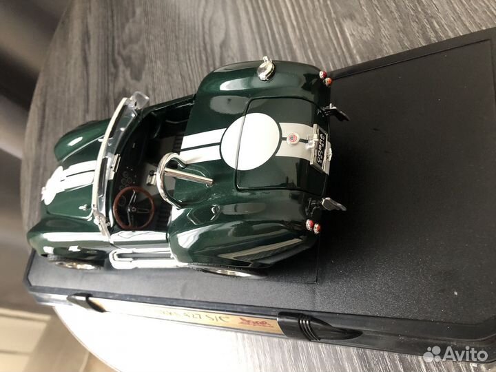 Shelby cobra 427 1/18 road signature
