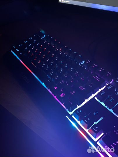 Игровая клавиатура msi