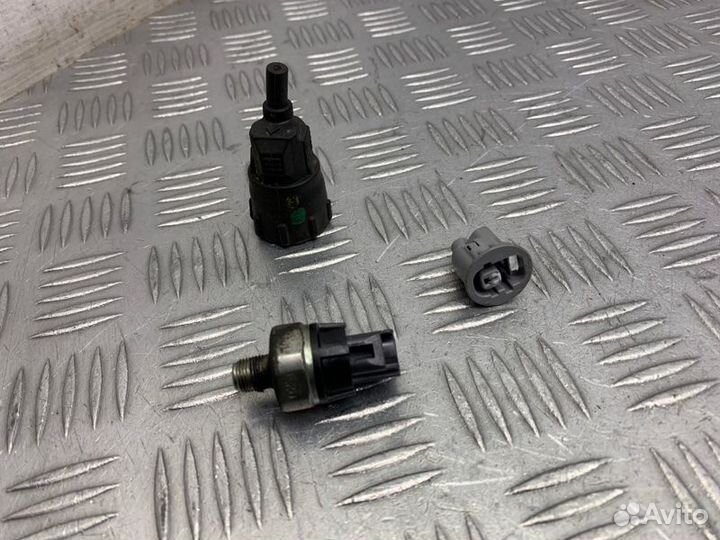Датчик давления масла Honda Cr-V 3 RE K24 2007