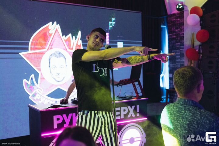 Dj (диджей) +аппаратура, музыкант