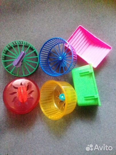 Домик, колесо для грызунов