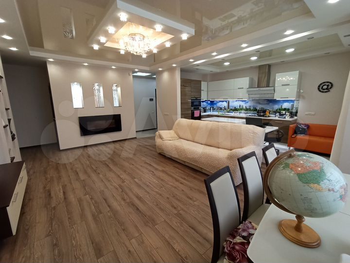 3-к. квартира, 107 м², 13/17 эт.