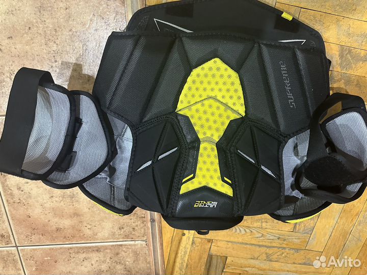 Нагрудник хоккейный Supreme Ultrasonic Sr M