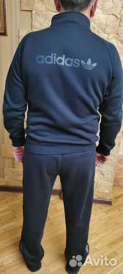 Спортивный костюм adidas