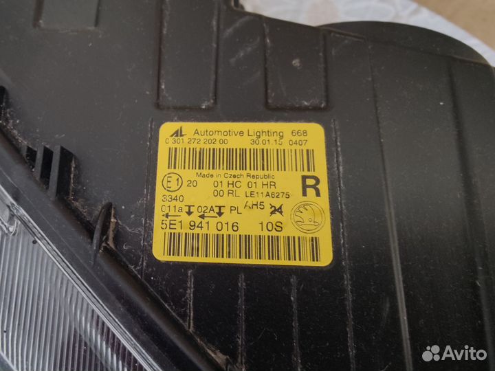 Оригинальная фара skoda octavia a7