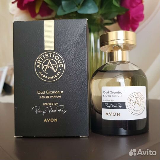 Avon artistique Oud Grandeur