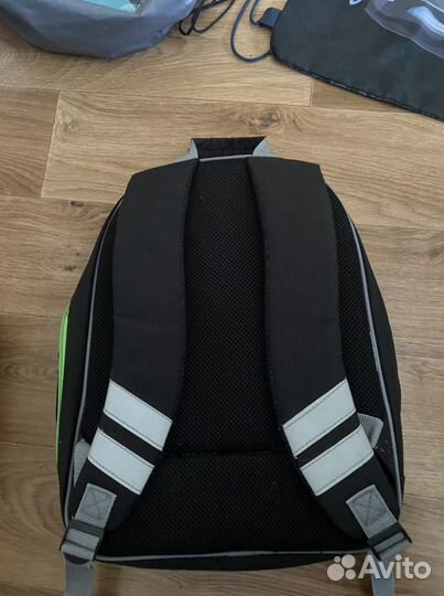 Рюкзак школьный + пенал + 2 мешка для обуви