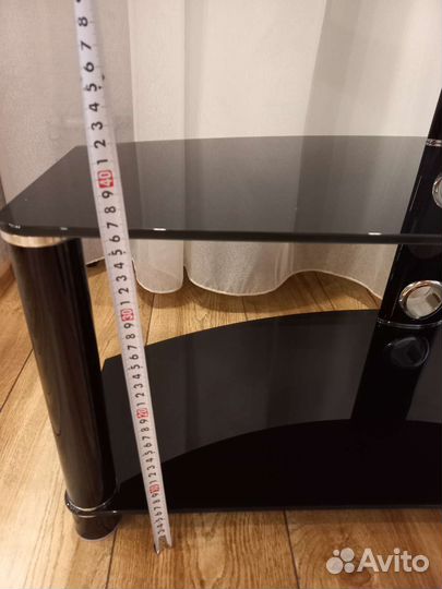 Стеклянная тумба под тв