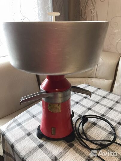 Сепаратор для молока электрический