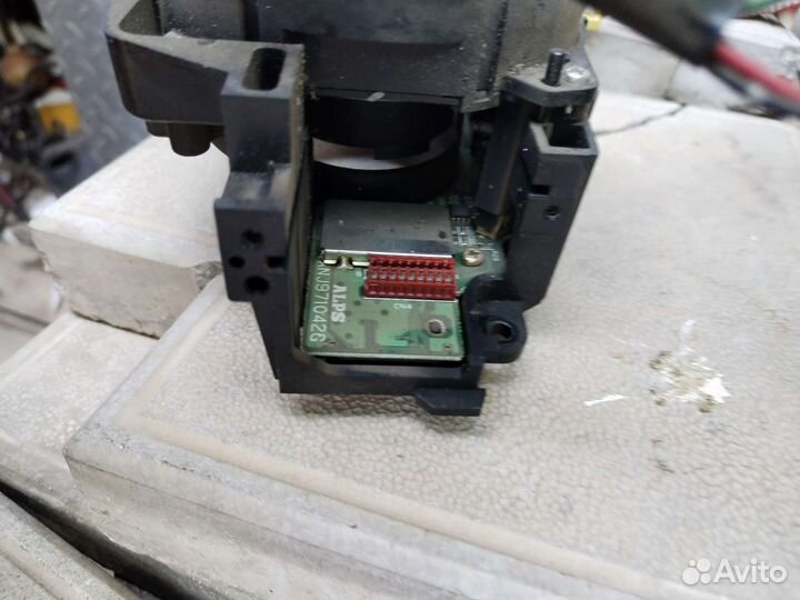 Шлейф подруревой вольво S 80 01г