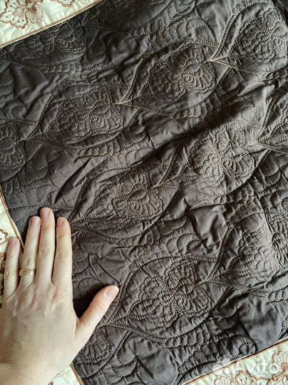 Покрывало на двуспальную кровать б/у