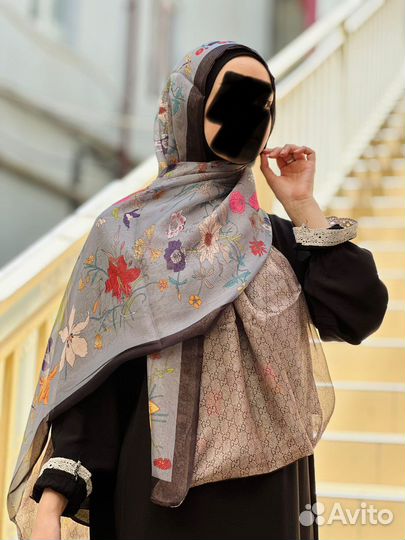 Шарфы и палантины