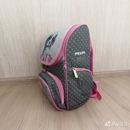 Школьный рюкзак