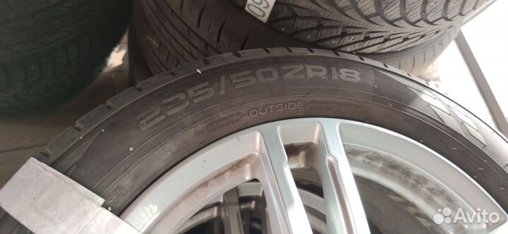 Nokian Tyres Hakka Black 2 235/50 R18