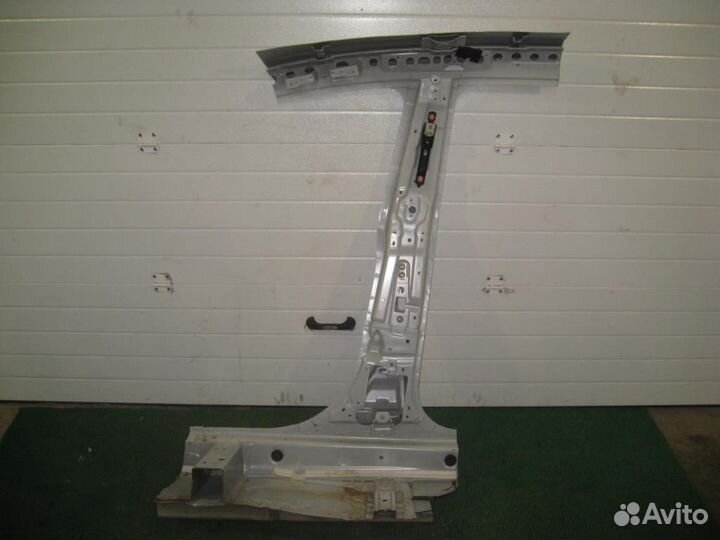 Стойка кузова правая Citroen C-Crosser 2012