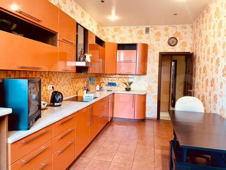 1-к. квартира, 50 м², 1/4 эт.