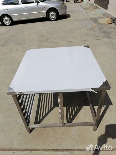 Подставка под пароконвектомат нержавеющая