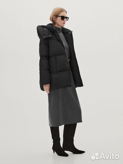 Пуховик черный Massimo Dutti