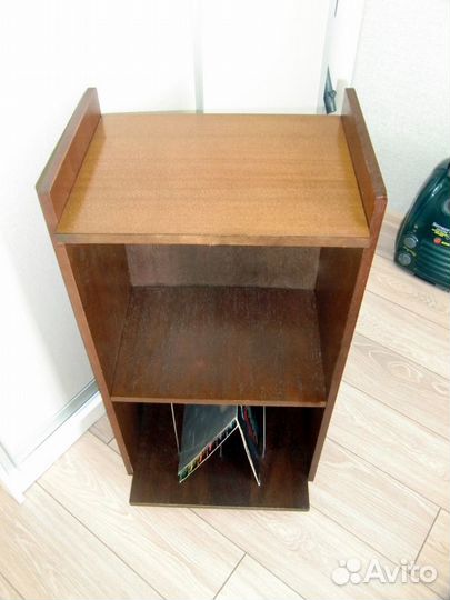 Тумба под аппаратуру