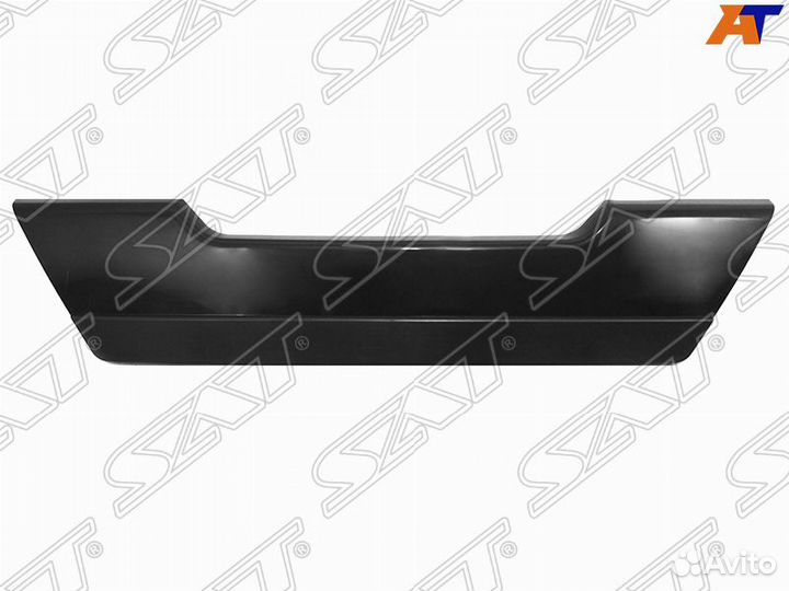 Накладка двери багажника nissan X-trail 07-14 ниж