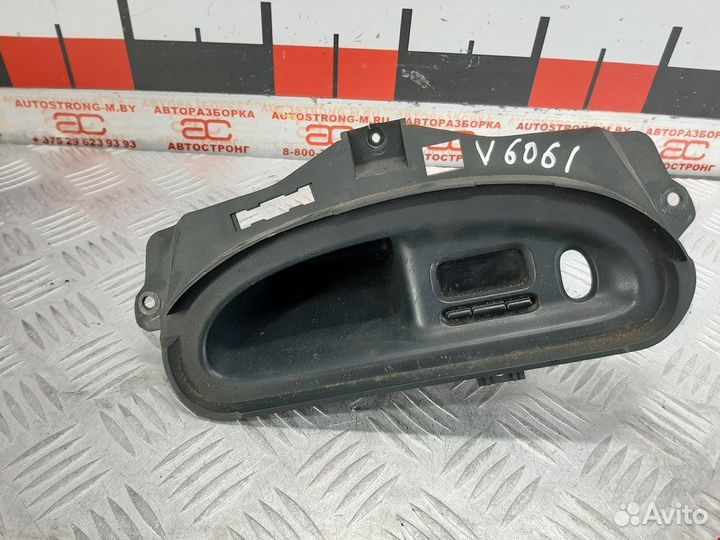 Часы для Renault Megane 1 7700839142