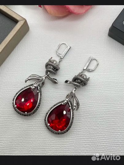 Alexander mcqueen серьги