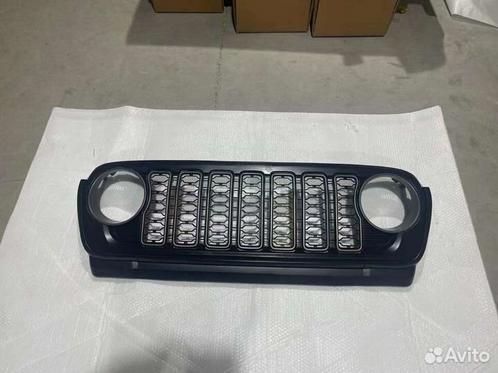 Решетка радиатора Jeep Wrangler JL Gladiator JT 20