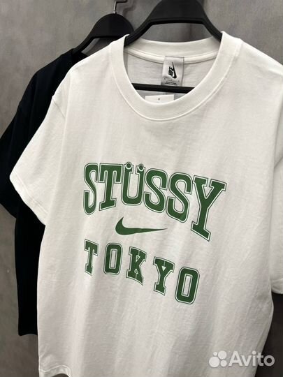 Оверсайз футболка Stussy