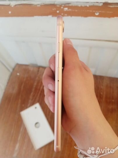 Телефон iPhone 8 plus