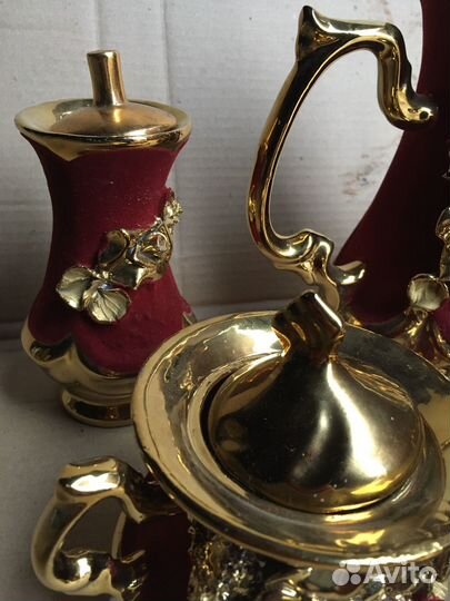 Бархатный чайный сервиз 
