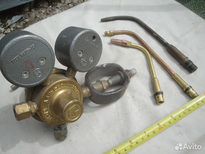 Редуктор и насадки для газовой сварки