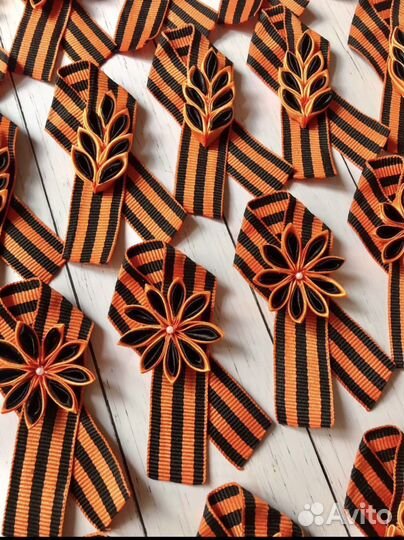 Георгиевская лента, броши